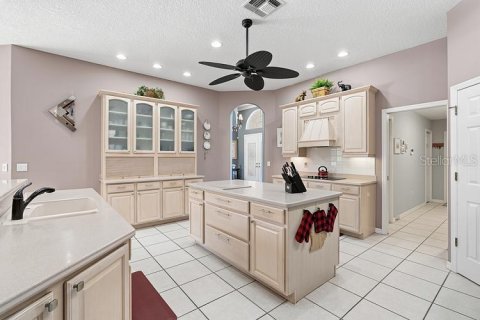 Villa ou maison à vendre à Weeki Wachee, Floride: 3 chambres, 303.05 m2 № 2298099 - photo 20