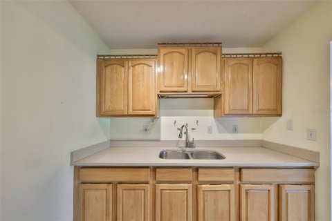 Condominio en venta en Sun City Center, Florida, 1 dormitorio, 89.19 m2 № 2094664 - foto 10