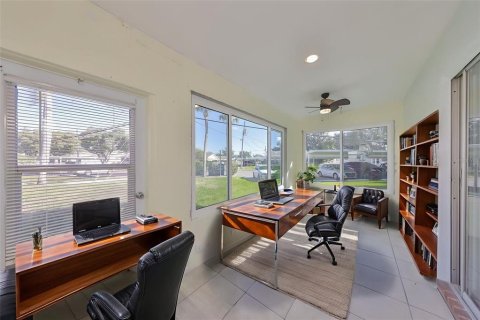 Condominio en venta en Sun City Center, Florida, 1 dormitorio, 89.19 m2 № 2094664 - foto 19