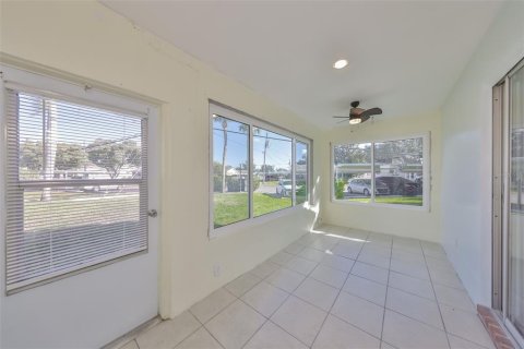 Condominio en venta en Sun City Center, Florida, 1 dormitorio, 89.19 m2 № 2094664 - foto 20