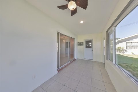 Condominio en venta en Sun City Center, Florida, 1 dormitorio, 89.19 m2 № 2094664 - foto 22