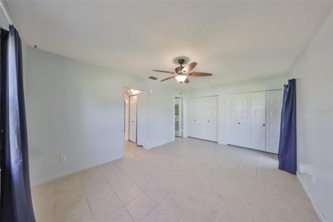 Condominio en venta en Sun City Center, Florida, 1 dormitorio, 89.19 m2 № 2094664 - foto 15