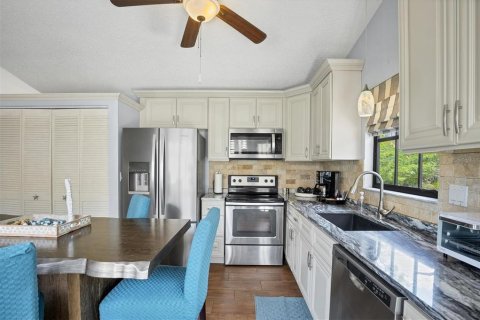Casa en alquiler en Rotonda, Florida, 2 dormitorios, 90.3 m2 № 1820997 - foto 8