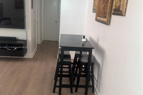 Copropriété à louer à Miami Beach, Floride: 1 chambre, 53.88 m2 № 1941307 - photo 6