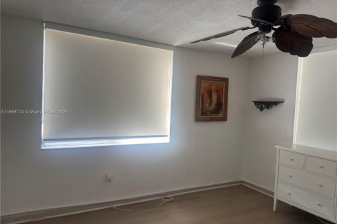 Copropriété à louer à Miami Beach, Floride: 1 chambre, 53.88 m2 № 1941307 - photo 12