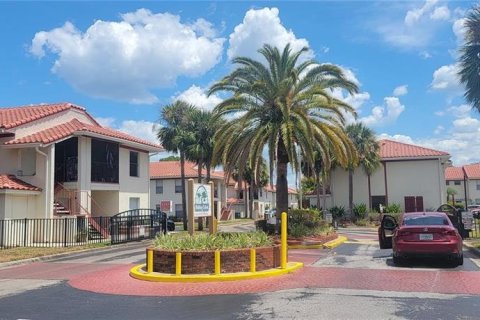 Copropriété à vendre à Orlando, Floride: 2 chambres, 113.99 m2 № 1003864 - photo 2