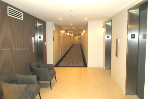 Condominio en venta en Pompano Beach, Florida, 2 dormitorios, 148.64 m2 № 2084984 - foto 4