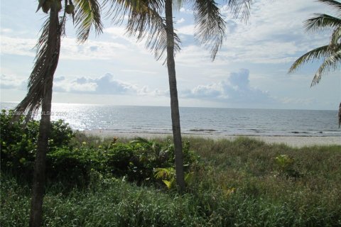 Condominio en venta en Pompano Beach, Florida, 2 dormitorios, 148.64 m2 № 2084984 - foto 12