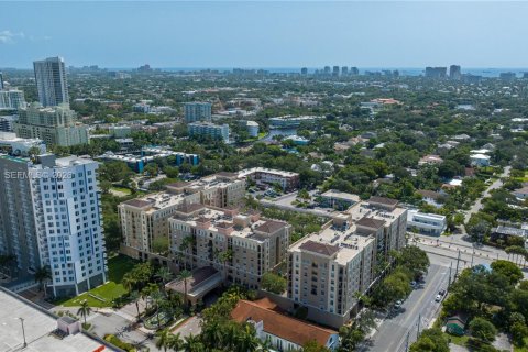 Снять в аренду кондоминиум в Форт-Лодердейл, Флорида 2 спальни, 107.12м2, № 1999015 - фото 24