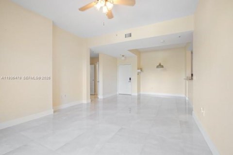 Снять в аренду кондоминиум в Форт-Лодердейл, Флорида 2 спальни, 107.12м2, № 1999015 - фото 2