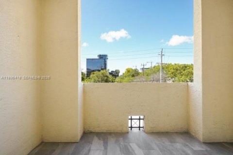 Снять в аренду кондоминиум в Форт-Лодердейл, Флорида 2 спальни, 107.12м2, № 1999015 - фото 7