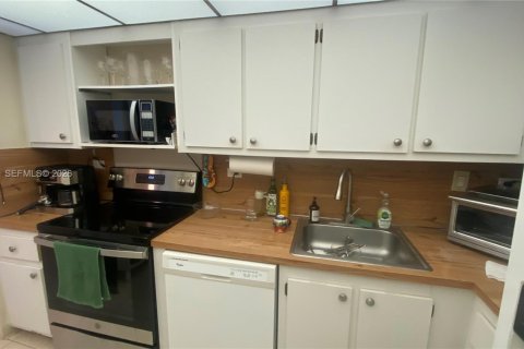 Condo in Aventura, Florida, 2 bedrooms  № 2075163 - photo 8
