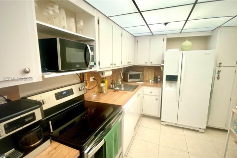 Condo in Aventura, Florida, 2 bedrooms  № 2075163 - photo 7