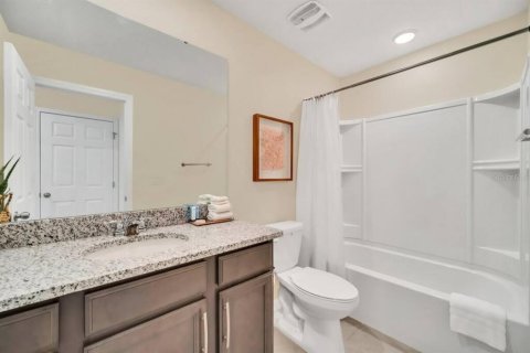 Casa en venta en Kissimmee, Florida, 7 dormitorios, 328.22 m2 № 831594 - foto 27