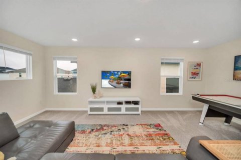 Casa en venta en Kissimmee, Florida, 7 dormitorios, 328.22 m2 № 831594 - foto 8