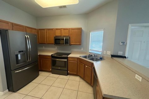 Touwnhouse à louer à Lakeland, Floride: 4 chambres, 137.4 m2 № 2428977 - photo 4