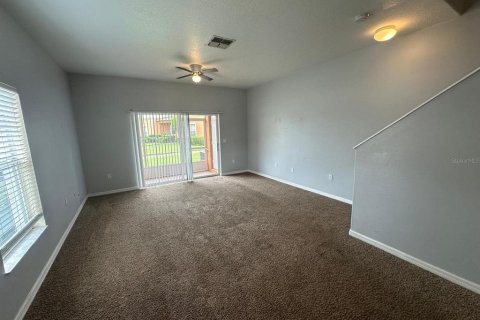 Touwnhouse à louer à Lakeland, Floride: 4 chambres, 137.4 m2 № 2428977 - photo 2