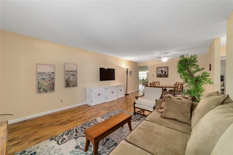 House in Ocala, Florida 2 bedrooms, 131.09 sq.m. № 1779034 - photo 6