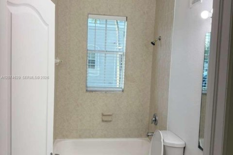 Copropriété à vendre à Homestead, Floride: 3 chambres, 98.48 m2 № 2313842 - photo 15