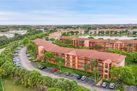 Condo in Pembroke Pines, Florida, 2 bedrooms  № 1814900 - photo 30