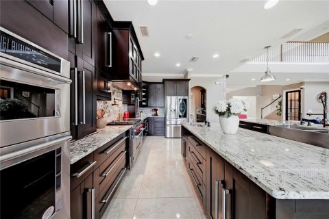 Casa en venta en Tampa, Florida, 4 dormitorios, 351.73 m2 № 2200172 - foto 12