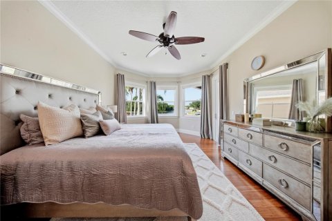 Casa en venta en Tampa, Florida, 4 dormitorios, 351.73 m2 № 2200172 - foto 23