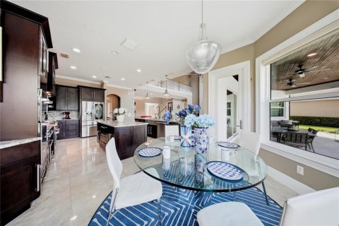Casa en venta en Tampa, Florida, 4 dormitorios, 351.73 m2 № 2200172 - foto 9