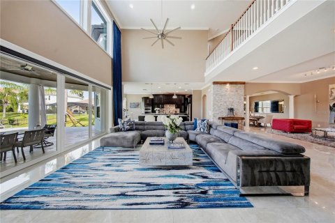 Casa en venta en Tampa, Florida, 4 dormitorios, 351.73 m2 № 2200172 - foto 21
