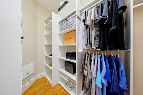 Casa en venta en Tampa, Florida, 4 dormitorios, 351.73 m2 № 2200172 - foto 25