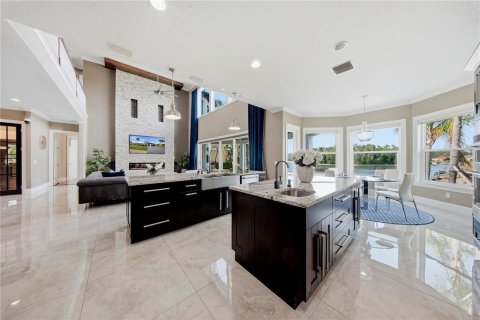 Casa en venta en Tampa, Florida, 4 dormitorios, 351.73 m2 № 2200172 - foto 11