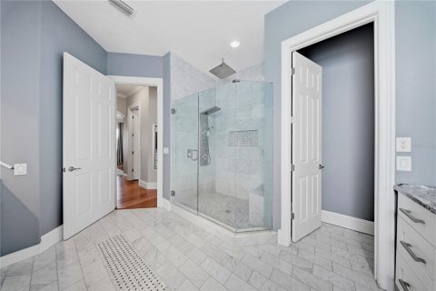 Casa en venta en Tampa, Florida, 4 dormitorios, 351.73 m2 № 2200172 - foto 28