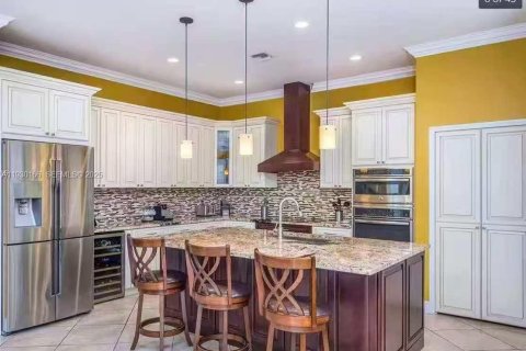 Casa en venta en Weston, Florida, 6 dormitorios, 414.07 m2 № 2034175 - foto 5