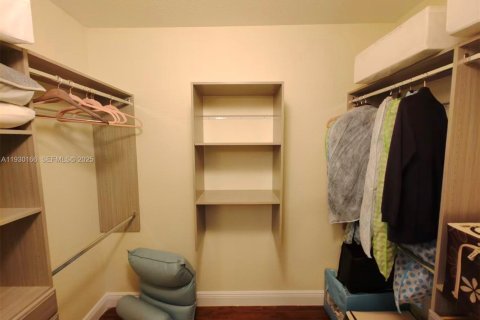 Casa en venta en Weston, Florida, 6 dormitorios, 414.07 m2 № 2034175 - foto 25