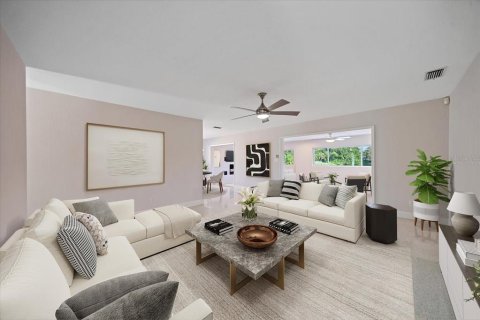 House in Saint Petersburg, Florida 3 bedrooms, 158.03 sq.m. № 1576339 - photo 3