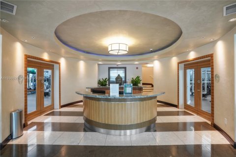 Condo in Miami, Florida, 1 bedroom  № 1994714 - photo 22