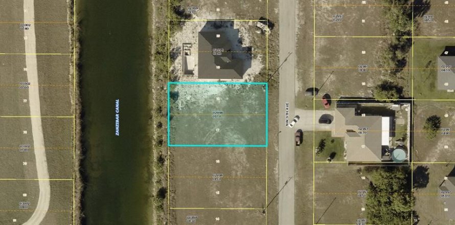 Terrain à Cape Coral, Floride № 2162839