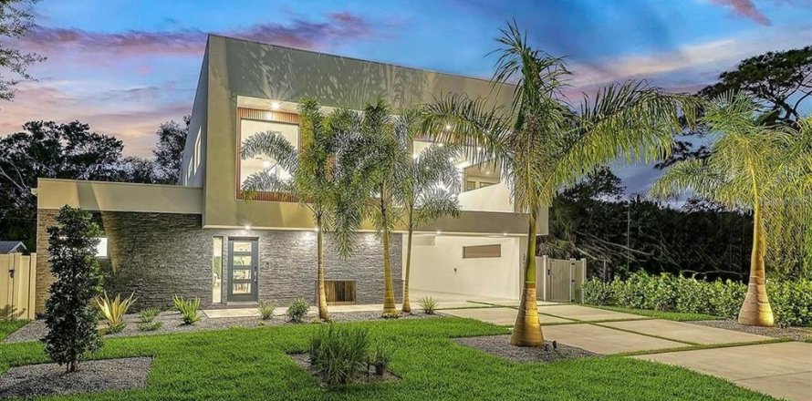 Villa ou maison à Sarasota, Floride 5 chambres, 370.77 m2 № 2204124