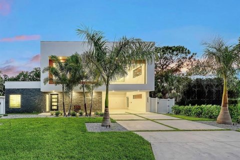 Villa ou maison à vendre à Sarasota, Floride: 5 chambres, 370.77 m2 № 2204124 - photo 3