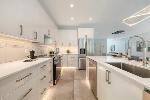 Villa ou maison à vendre à Sarasota, Floride: 5 chambres, 370.77 m2 № 2204124 - photo 11