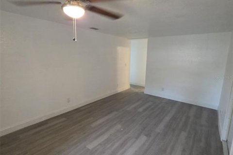Casa en venta en Citrus Springs, Florida, 3 dormitorios, 118.17 m2 № 1767254 - foto 9