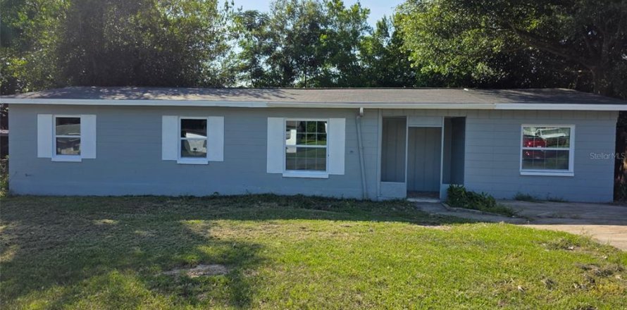 Casa en Citrus Springs, Florida 3 dormitorios, 118.17 m2 № 1767254