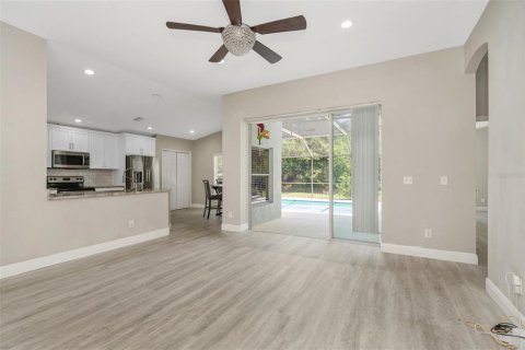 Casa en venta en Oldsmar, Florida, 4 dormitorios, 174.66 m2 № 2097003 - foto 10