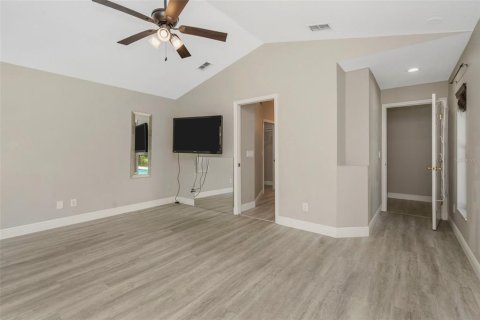 Casa en venta en Oldsmar, Florida, 4 dormitorios, 174.66 m2 № 2097003 - foto 18