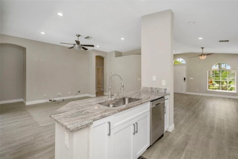Casa en venta en Oldsmar, Florida, 4 dormitorios, 174.66 m2 № 2097003 - foto 9