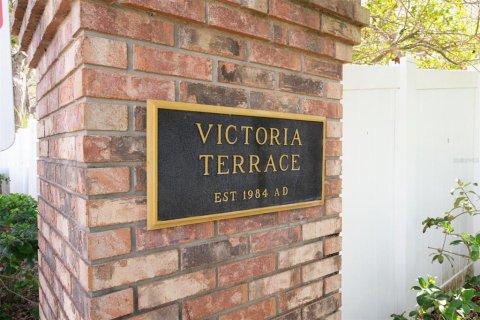 Condo in Temple Terrace, Florida, 2 bedrooms  № 1828388 - photo 22