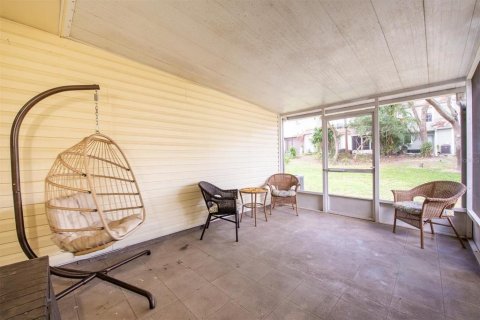 Condo in Temple Terrace, Florida, 2 bedrooms  № 1828388 - photo 19