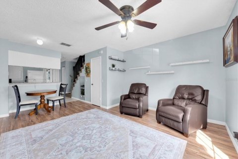 Condo in Temple Terrace, Florida, 2 bedrooms  № 1828388 - photo 2