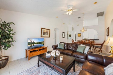 Villa ou maison à vendre à Kissimmee, Floride: 3 chambres, 114.08 m2 № 2405681 - photo 16