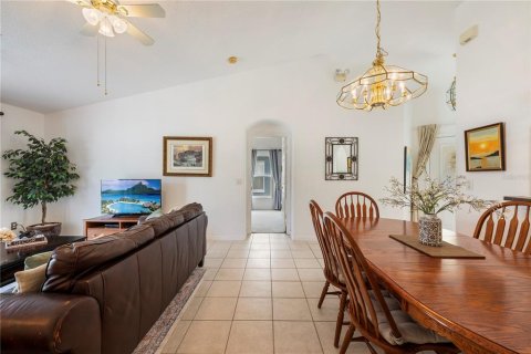 Villa ou maison à vendre à Kissimmee, Floride: 3 chambres, 114.08 m2 № 2405681 - photo 12