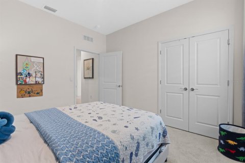 House in Zephyrhills, Florida 4 bedrooms, 190.26 sq.m. № 2096139 - photo 24